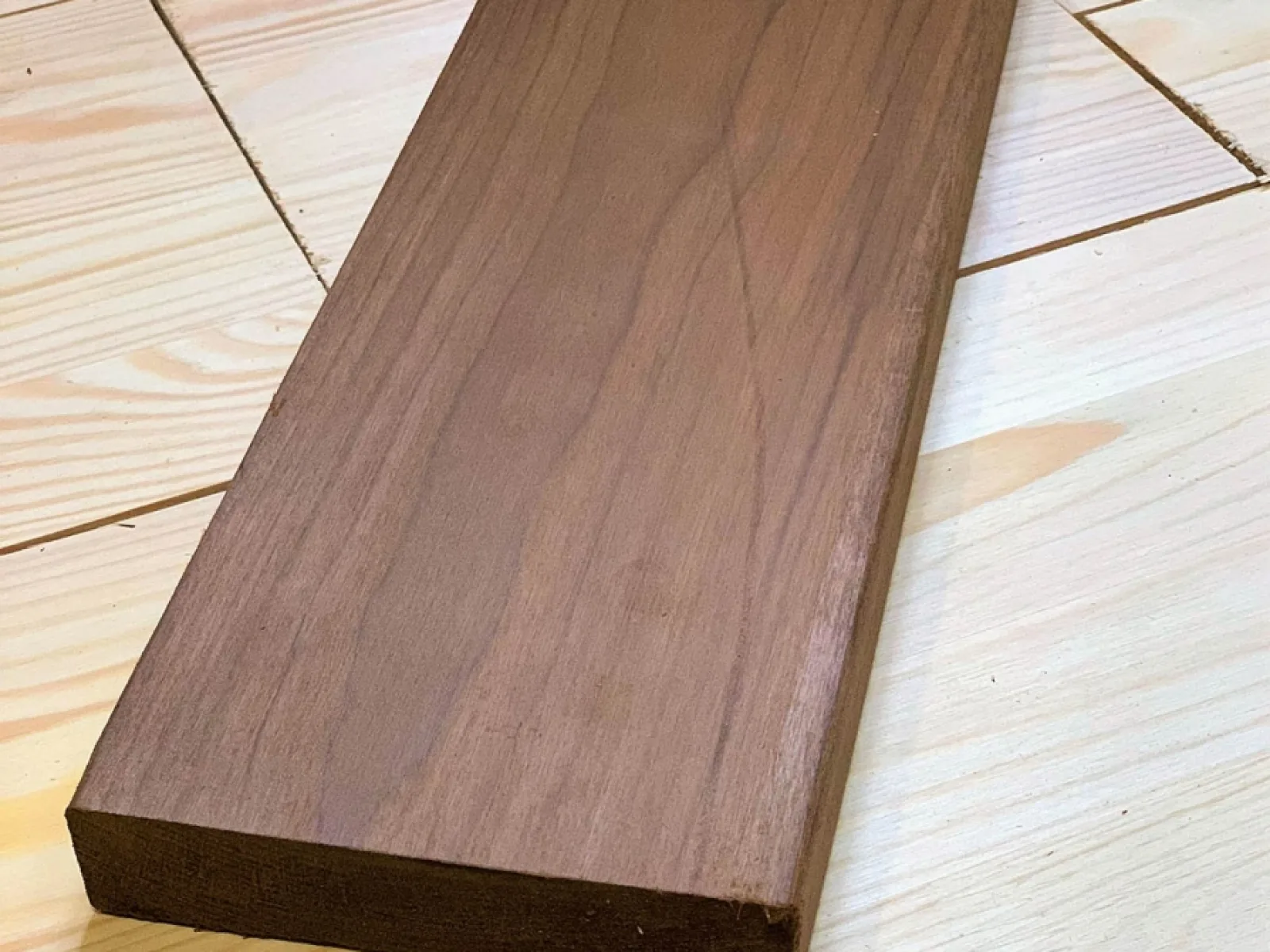 Полок из термоосины 27 x 120 x 2500 мм, класс Экстра
