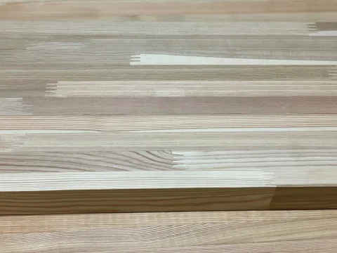 Подоконник из лиственницы 40 x 600 x 2000 мм, «Сращенный», класс Экстра